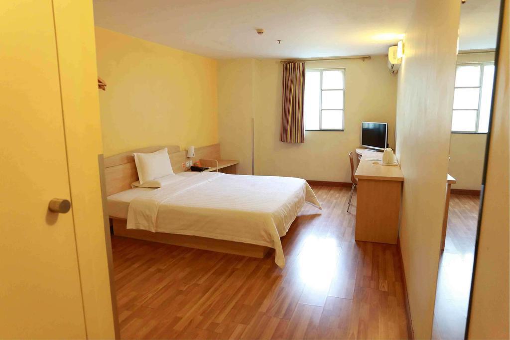 7Days Inn Changchun Zhengyang Street Changchun Park Room photo