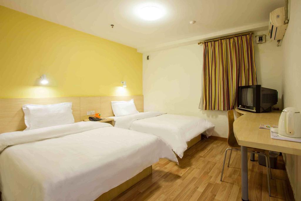 7Days Inn Changchun Zhengyang Street Changchun Park Room photo